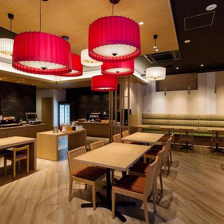 Via Inn Hakataguchi Ekimae Fukuoka  Kültér fotó